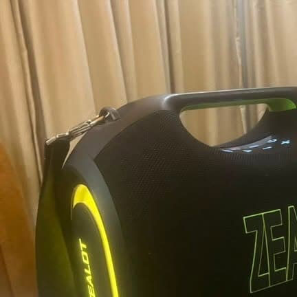 Zealot Portable Waterproof Speaker