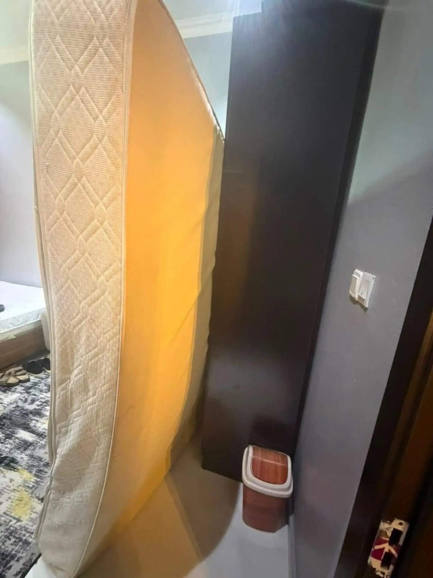 4BY6 FOREIGN MATTRESS