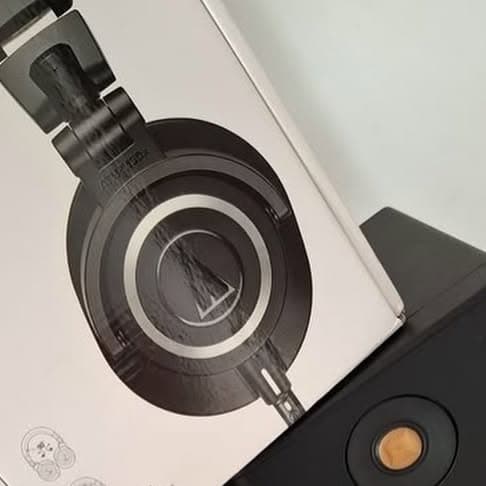 Rokkit 5 Monitors