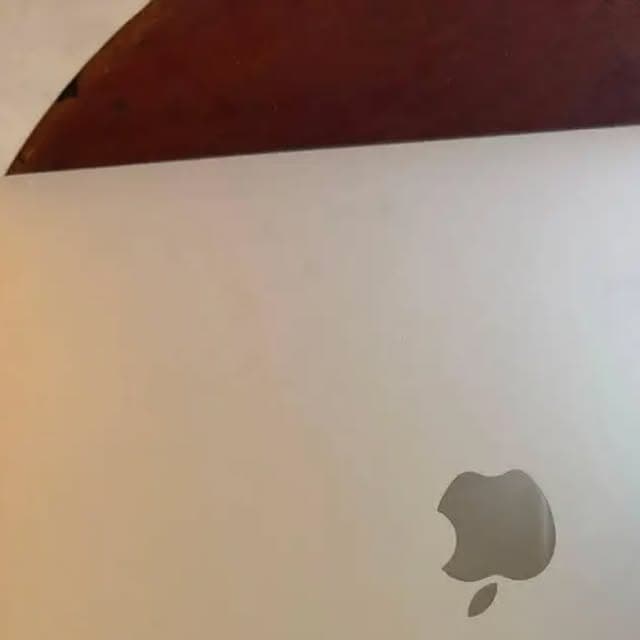 MacBook Pro 13 inches 2019