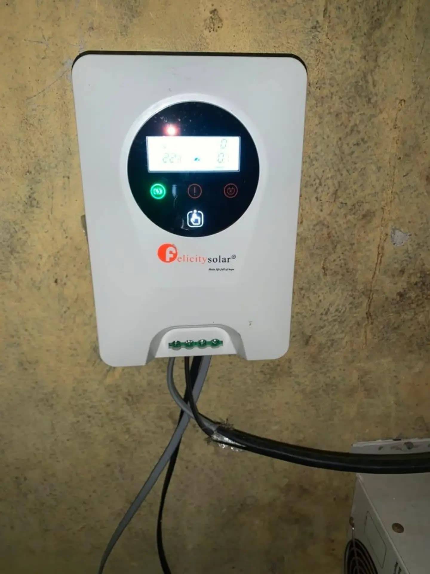 Felicity 2.5KVA Inverter with 6 Batteries and Charge Controller