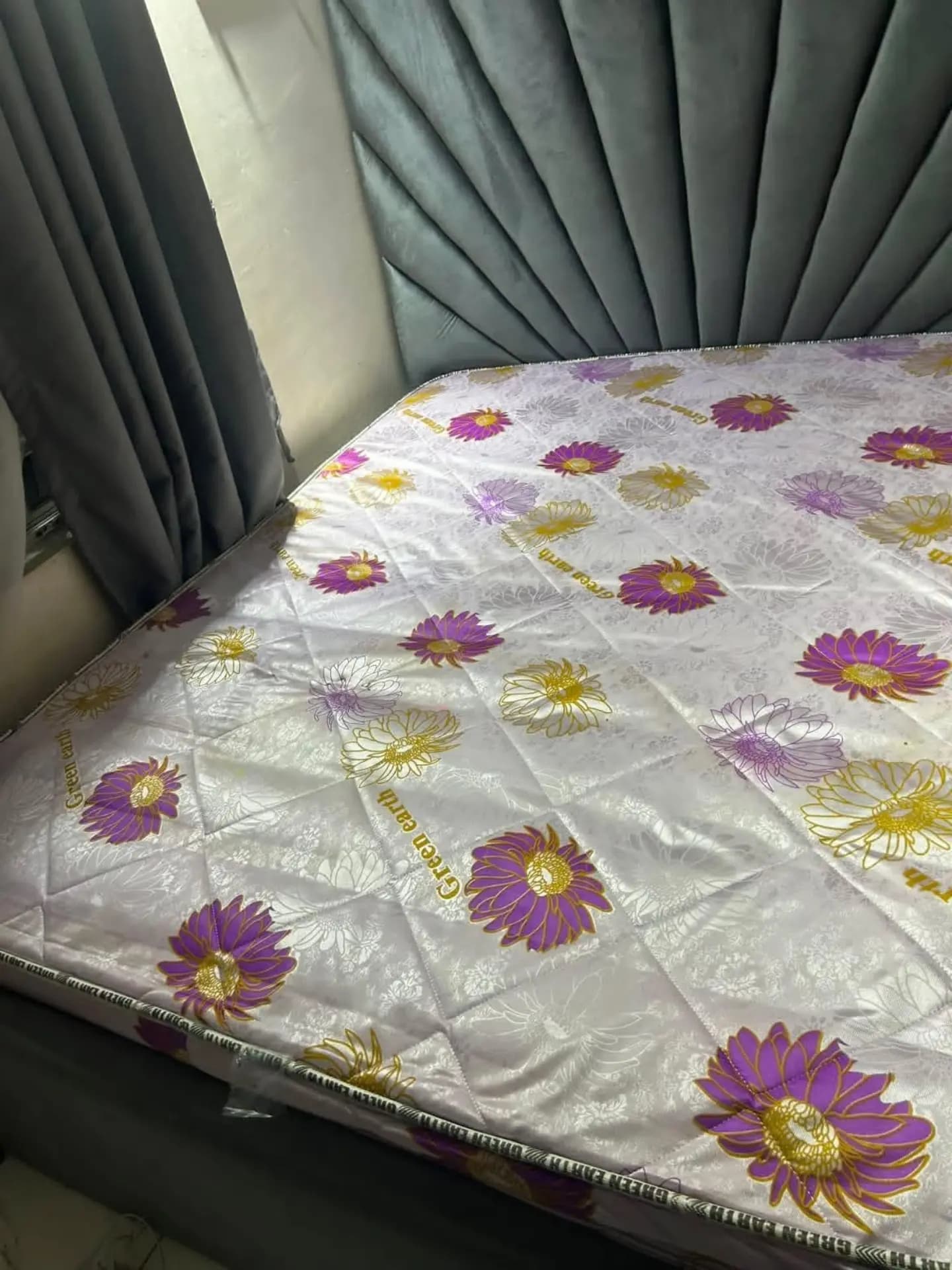 5BY6 Bedframe and Mattress