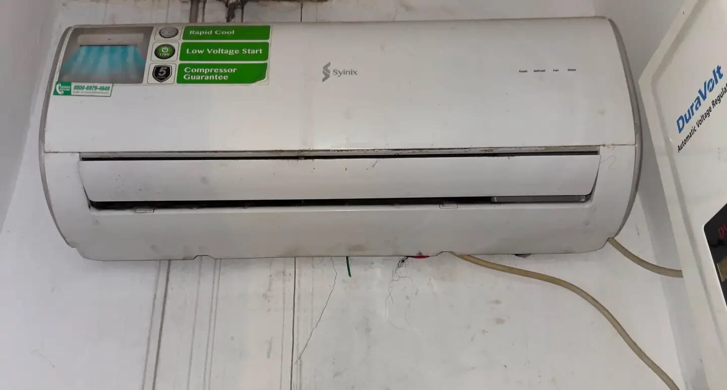 USED SYNIX 1HP AC WITH REMOTE AND KITS