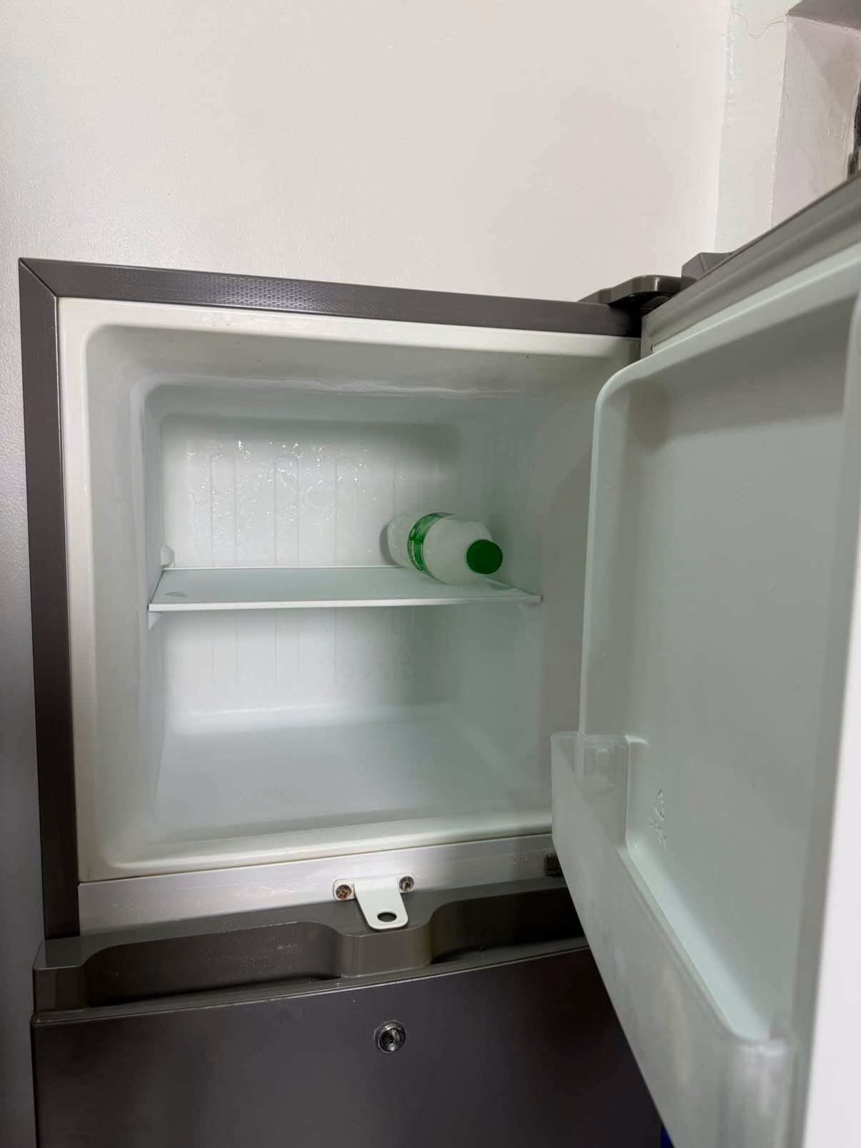 Used Hisense Double Door Refrigerator 165L