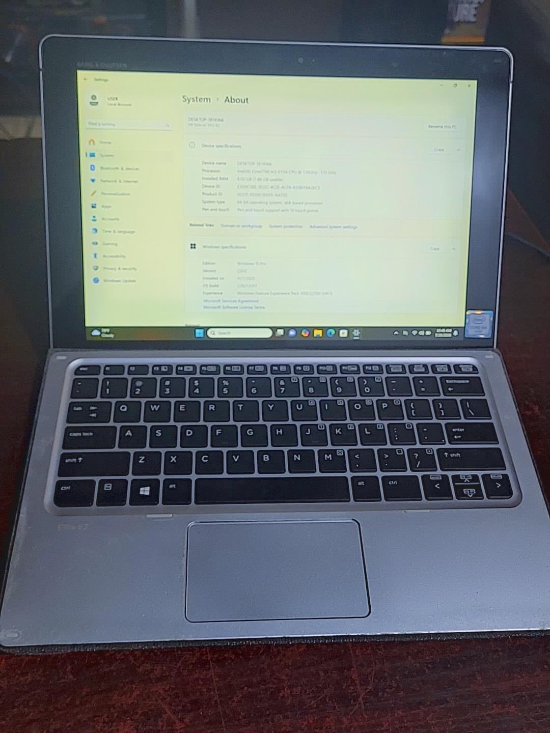 HP Elite x2 1012 2-in-1 Business Laptop