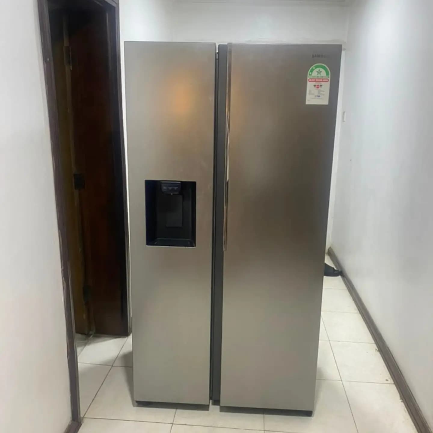 Samsung Side by Side Refrigerator 614L with Dispenser