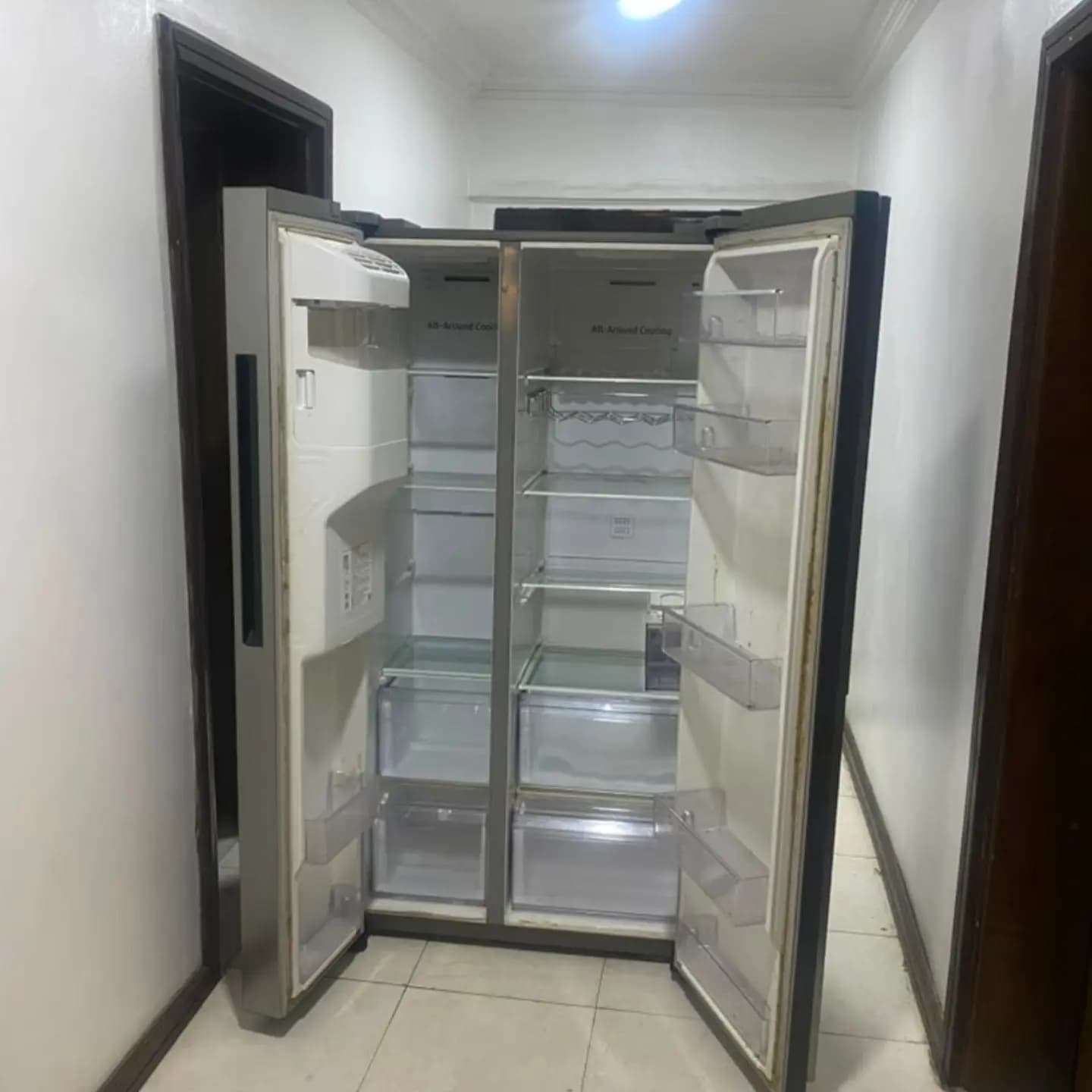 Samsung Side by Side Refrigerator 614L with Dispenser