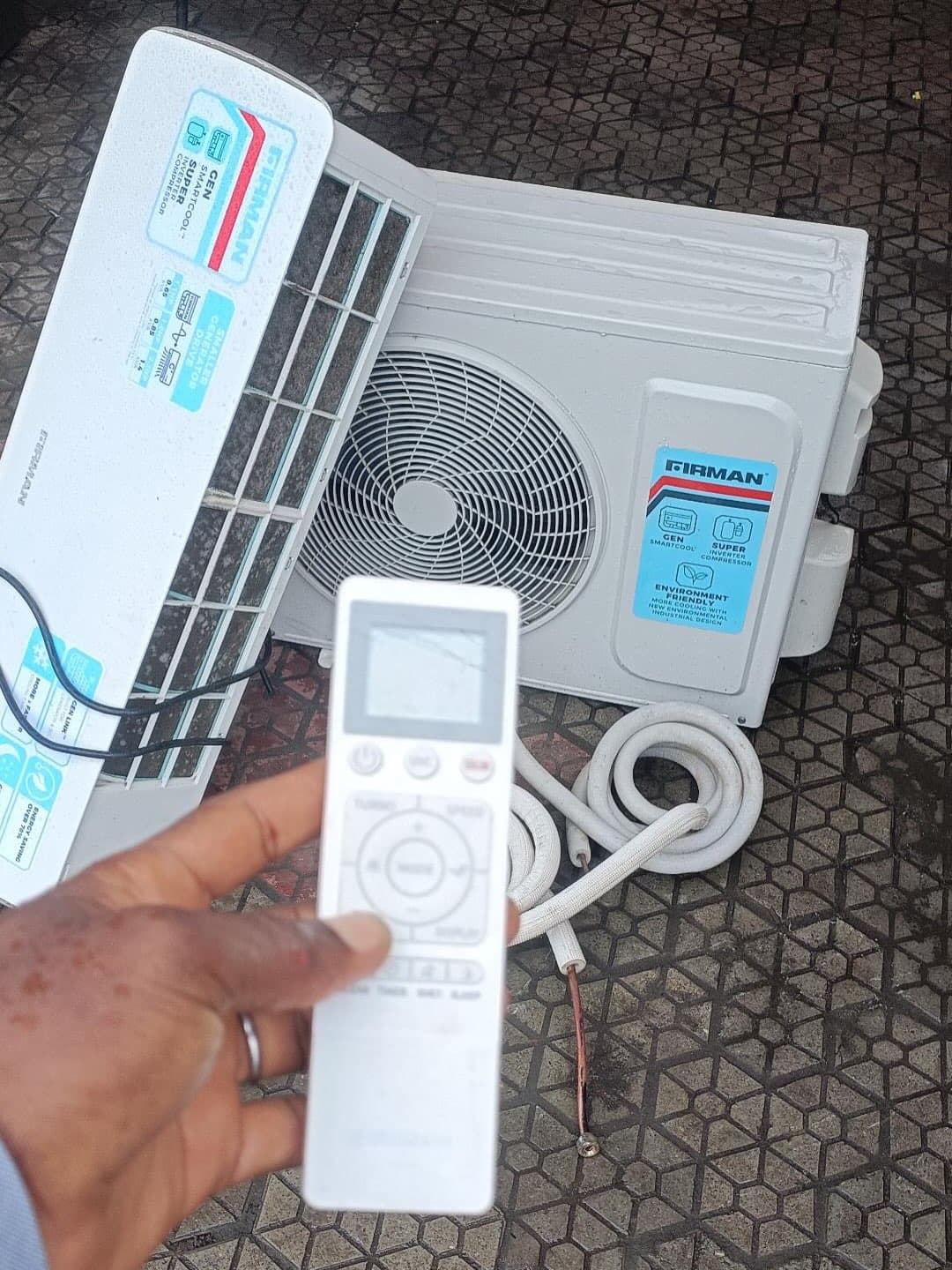 Firman 1.5hp Inverter AC with Kit