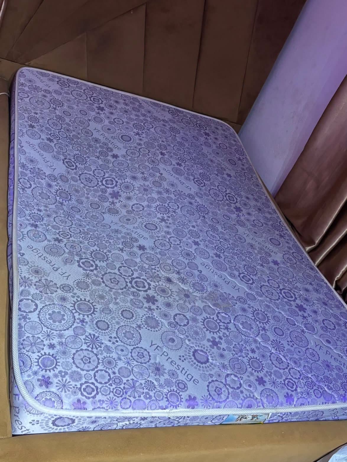 Neatly Used Semi Orthopedic Mattress 4x6, 10 inch
