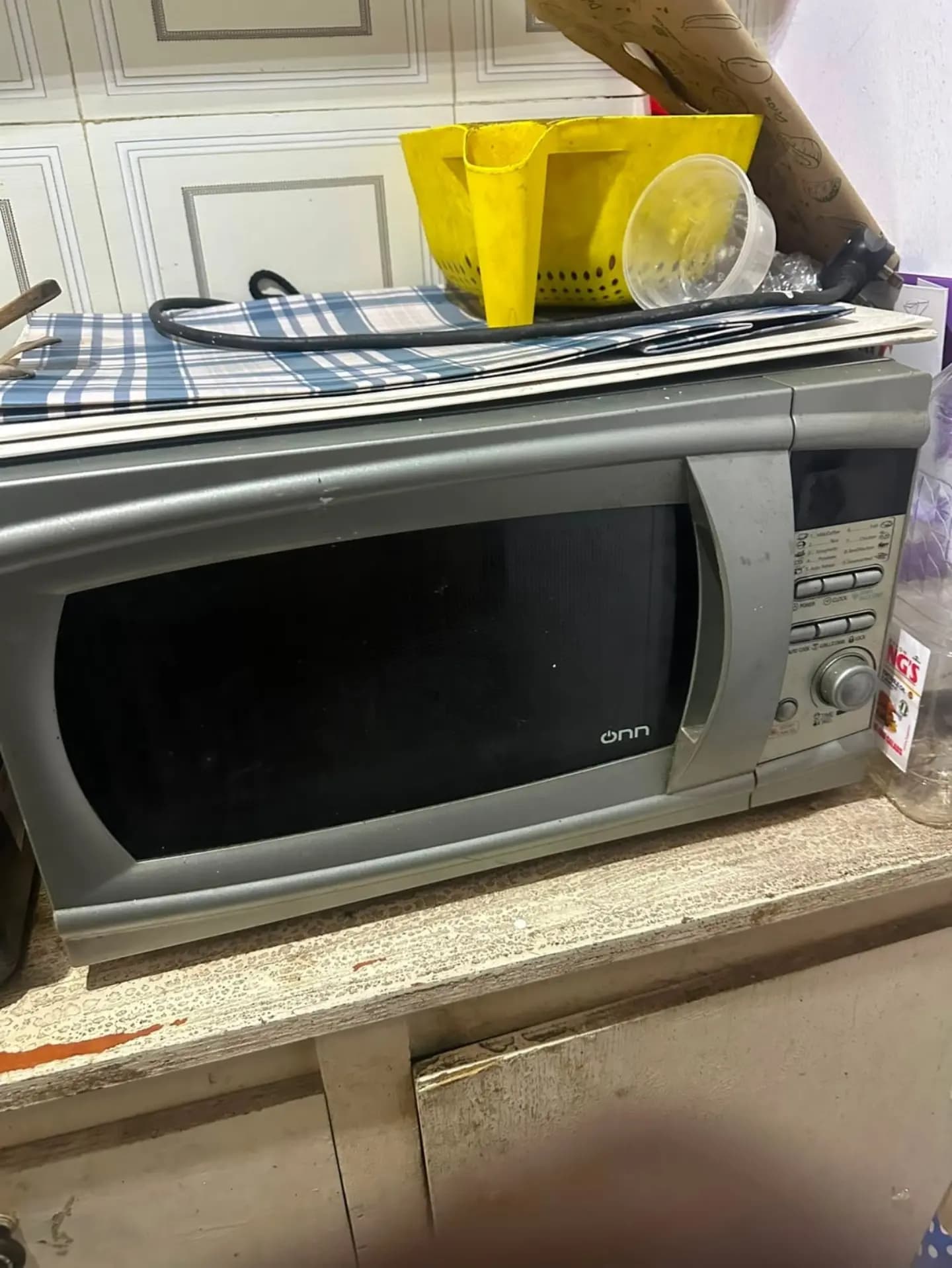 Neatly Used Microwave