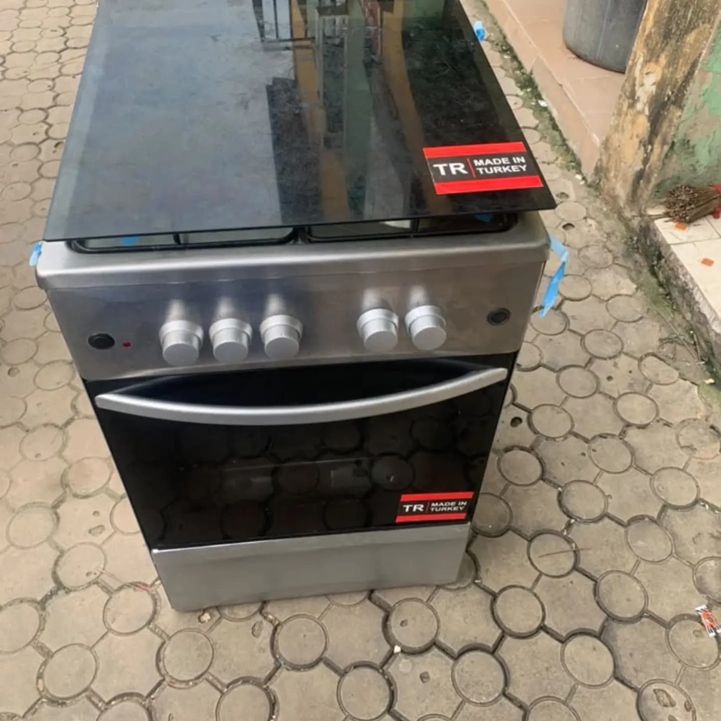 Neatly Used Cookers