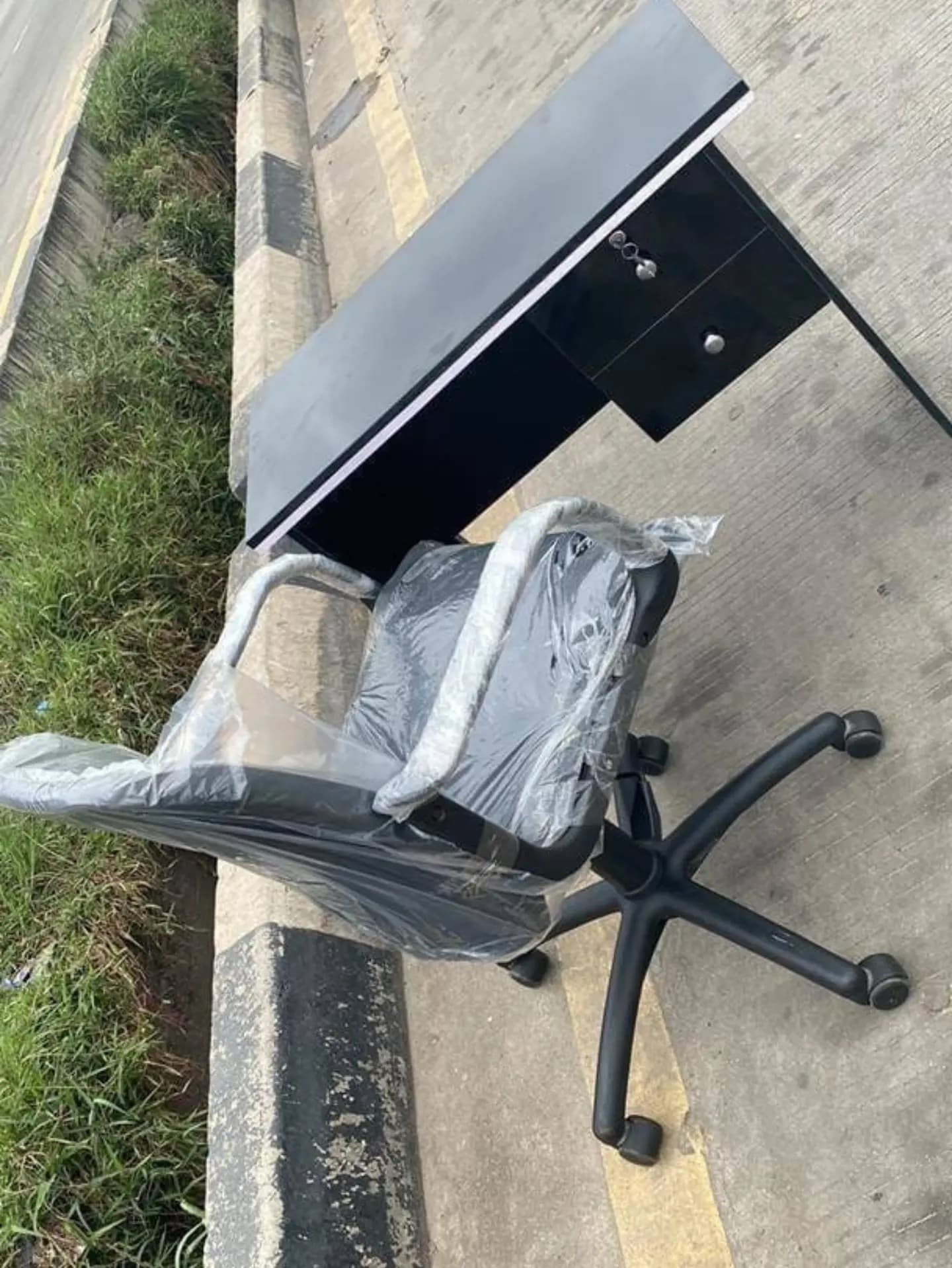 3ft Table and Chair Set